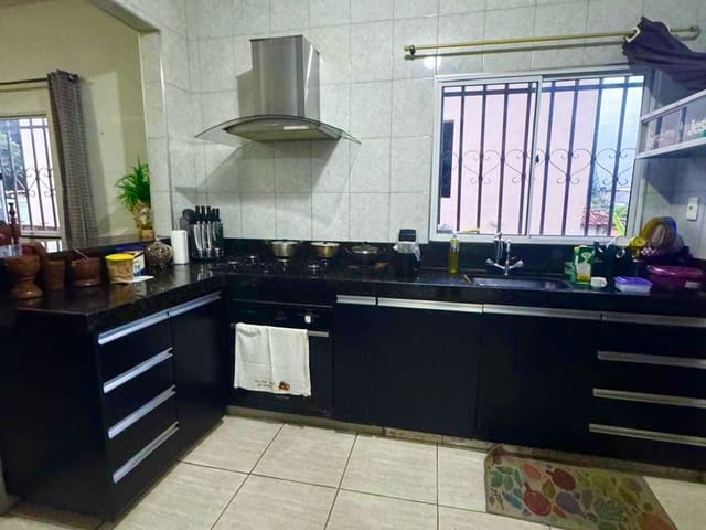 Casa 2 quartos e 1 banheiro, à venda, no bairro Lajedo em Belo Horizonte