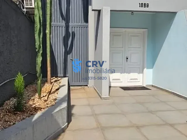 Casa com 550m² 4 quartos e 3 banheiros, à venda, no bairro Centro em Londrina