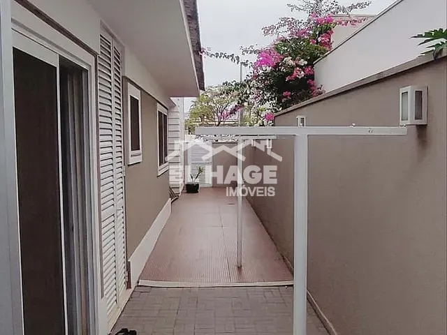 Casa com 450m² 3 quartos e 4 banheiros, à venda, no bairro Jardim Itália em Cuiabá