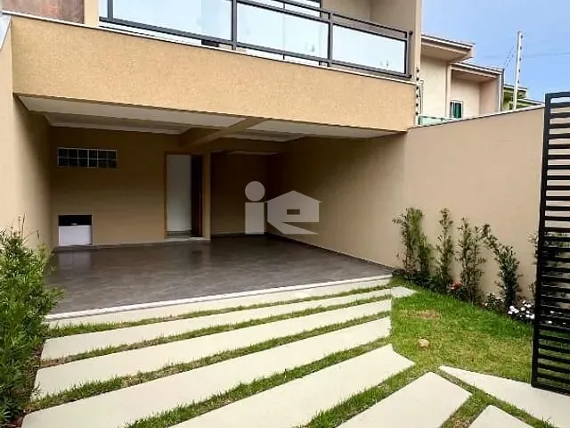 Casa com 160m² 3 quartos e 2 banheiros, à venda, no bairro Cidade Verde em Rolândia