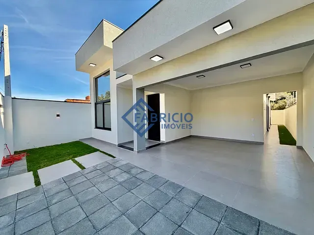 Casa 3 quartos e 2 banheiros, à venda, no bairro Bosque em Vinhedo