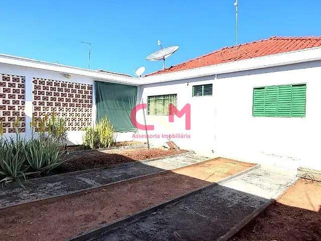 Casa com 325m² 3 quartos e 2 banheiros, à venda, no bairro Conjunto Residencial Ipiranga em Taquaritinga