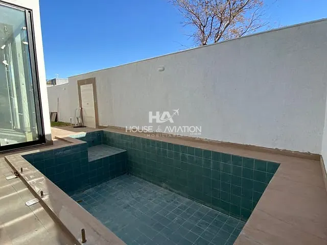 Casa com 460m² 3 quartos e 5 banheiros, à venda, no bairro Portal do Sol Green em Goiânia