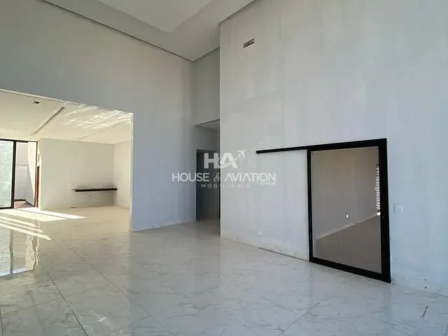 Casa com 460m² 3 quartos e 5 banheiros, à venda, no bairro Portal do Sol Green em Goiânia