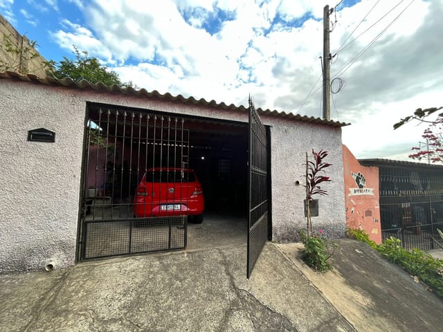 Casa 2 quartos e 1 banheiro, à venda, no bairro Conjunto Residencial Parque São Bento em Campinas