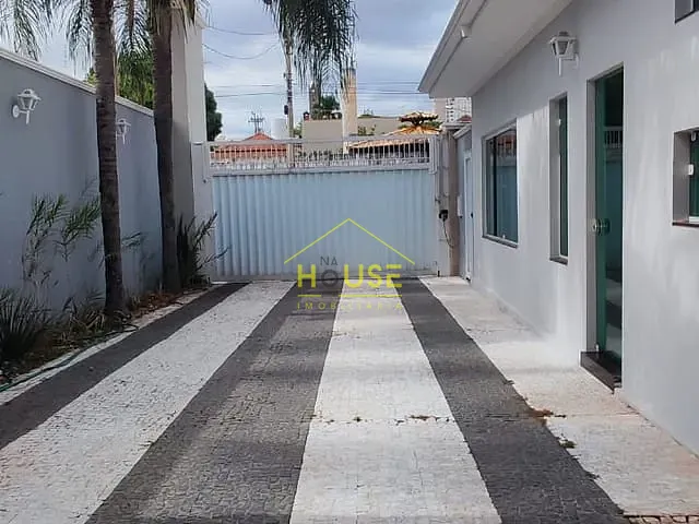 Casa com 696m² 4 quartos e 1 banheiro, à venda, no bairro Chácara das Paineiras em Votuporanga