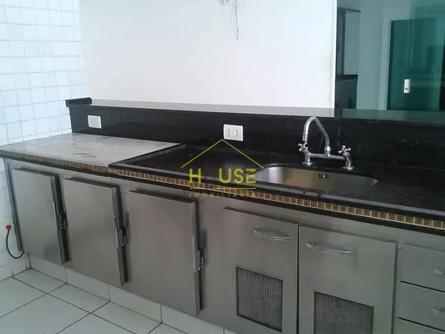 Casa com 696m² 4 quartos e 1 banheiro, à venda, no bairro Chácara das Paineiras em Votuporanga
