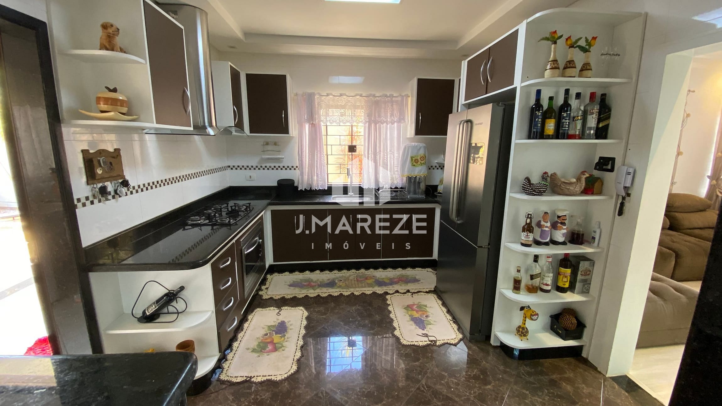 Casa à venda com 2 quartos, 196m² - Foto 4