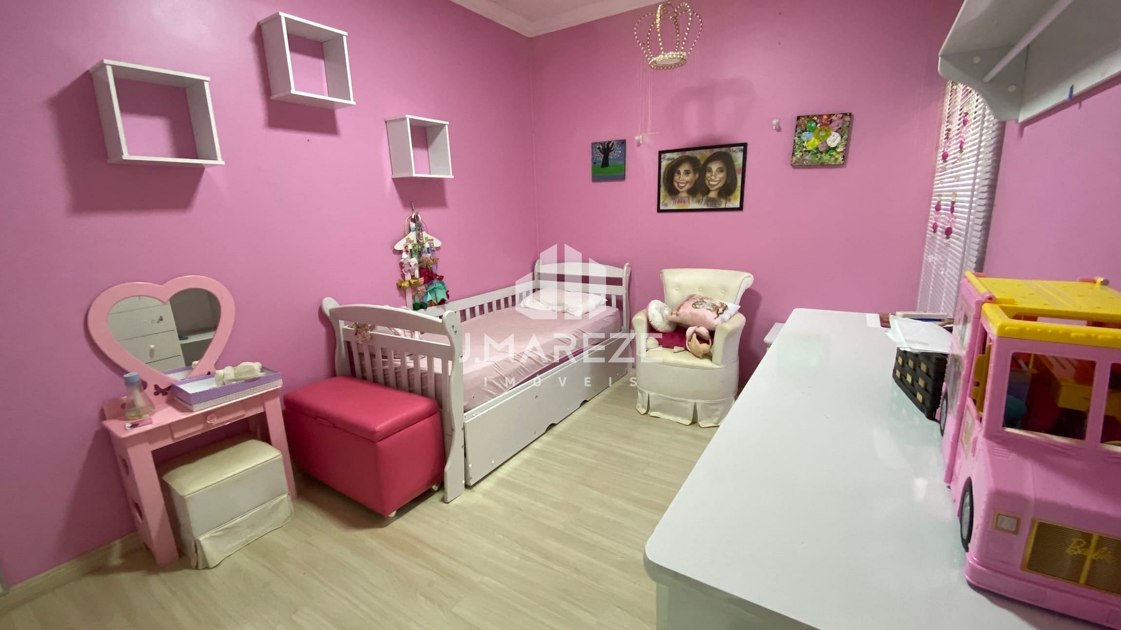 Casa à venda com 2 quartos, 196m² - Foto 7