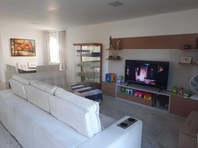 Casa com 212m² 4 quartos e 5 banheiros, à venda, no bairro Vargem Grande em Rio de Janeiro