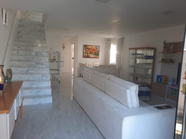 Casa com 212m² 4 quartos e 5 banheiros, à venda, no bairro Vargem Grande em Rio de Janeiro