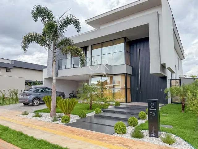 Casa com 410m² 4 quartos e 5 banheiros, à venda, no bairro Jardins França em Goiânia