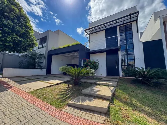 Casa com 252m² 3 quartos e 2 banheiros, à venda, no bairro Jardim Bela Itália em Cambé