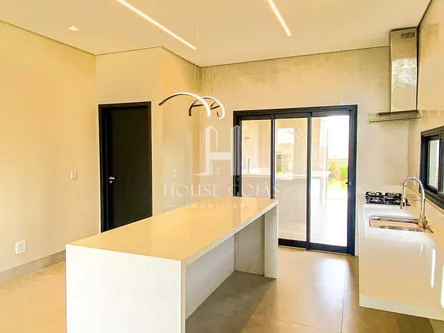 Casa com 180m² 3 quartos e 5 banheiros, à venda, no bairro Terras Alpha Residencial 1 em Senador Canedo
