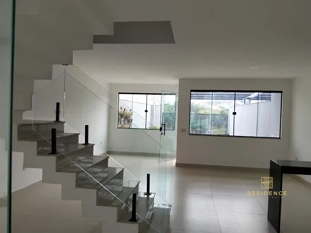 Casa 3 quartos e 4 banheiros, à venda, no bairro Jardim Belvedere em Volta Redonda
