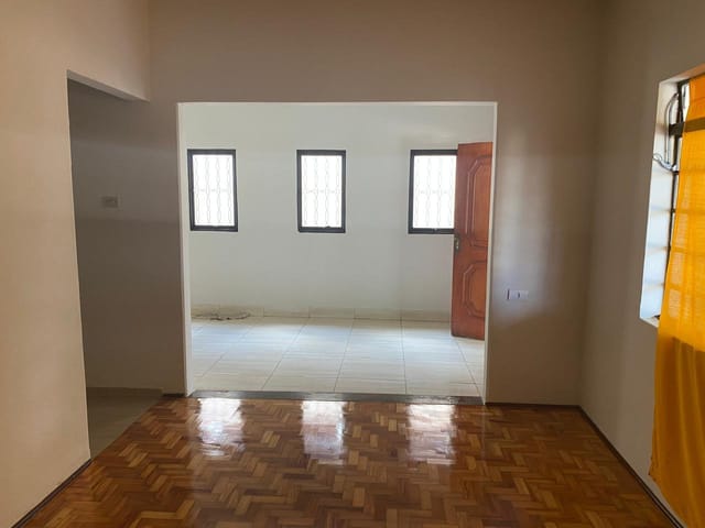 Foto do Casa - Casa com piscina para locação na Vila Meziara em Guaxupé/MG | Moradia Assessoria Imobiliária