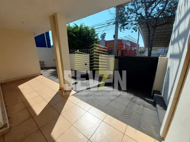 Casa com 242m² 2 quartos e 1 banheiro, à venda, no bairro Vila Falcão em Bauru