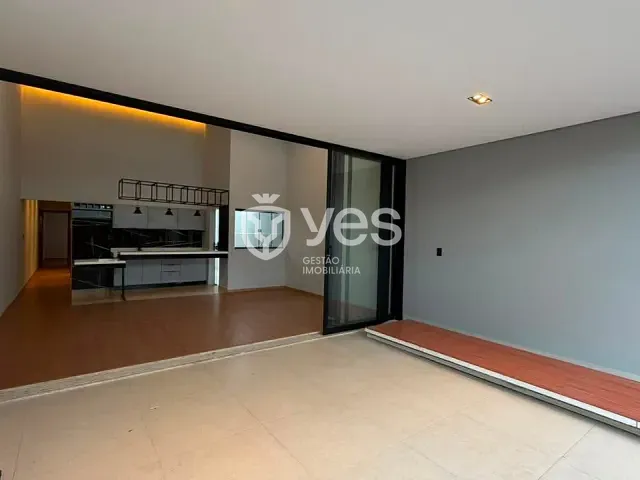 Casa 3 quartos e 2 banheiros, à venda, no bairro Jardim Europa em Araxá