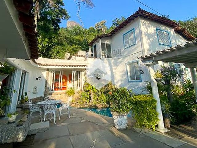 Casa com 2300m² 4 quartos e 8 banheiros, à venda, no bairro Itanhangá em Rio de Janeiro