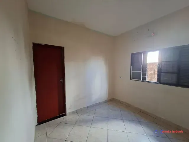 Casa com 225m² 1 quarto e 1 banheiro, à venda, no bairro Jardim Carandá em Três Lagoas