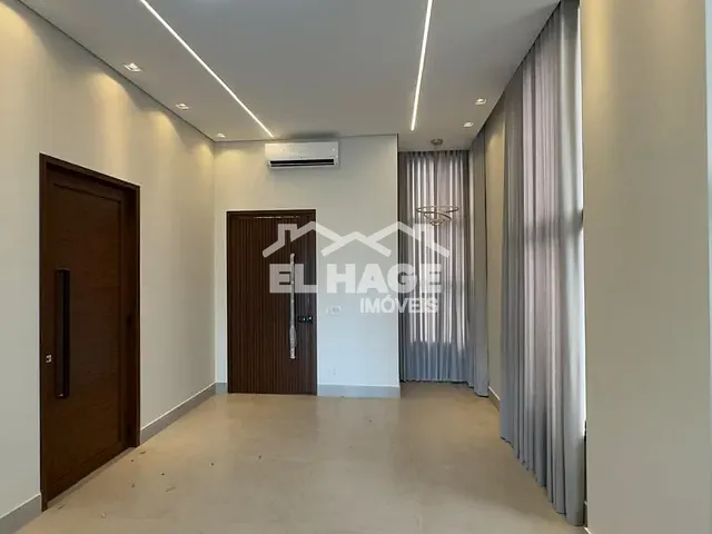 Casa com 450m² 3 quartos e 4 banheiros, à venda, no bairro Jardim Itália em Cuiabá
