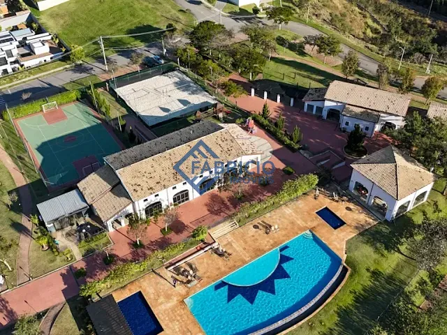 Casa 4 quartos e 6 banheiros, à venda, no bairro Monte Alegre em Vinhedo