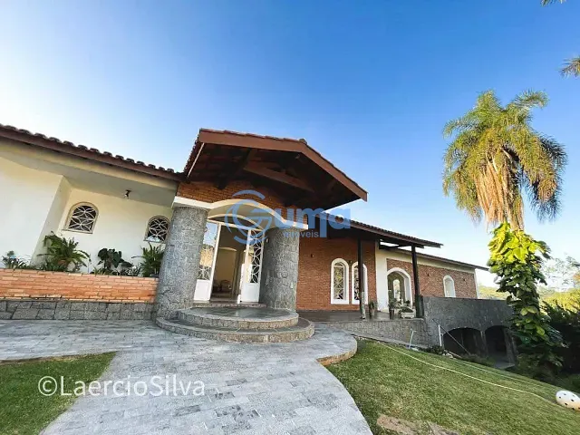 Casa 5 quartos e 4 banheiros, à venda ou para alugar, no bairro Lagos de Santa Helena em Bragança Paulista