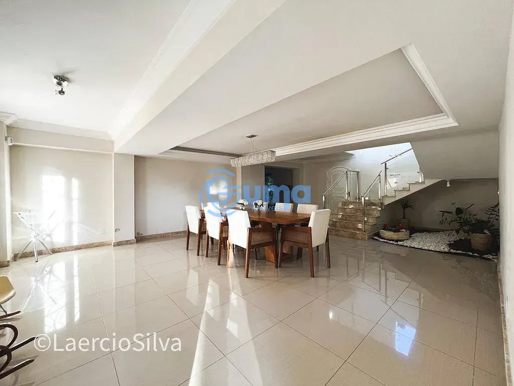 Casa, 5 quartos, 1600 m² - Foto 3