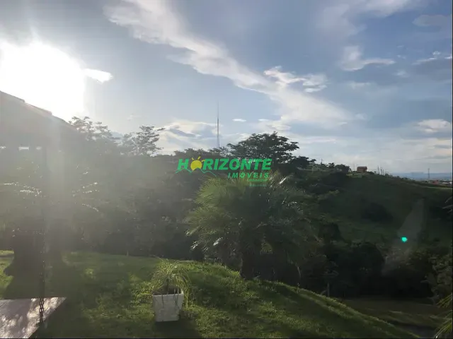 Casa com 1236m² 4 quartos e 4 banheiros, à venda ou para alugar, no bairro Parque Mirante Do Vale em Jacareí