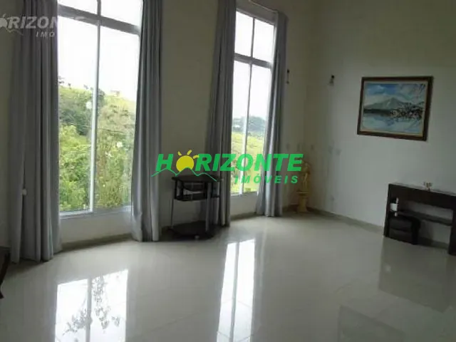 Casa com 1236m² 4 quartos e 4 banheiros, à venda ou para alugar, no bairro Parque Mirante Do Vale em Jacareí