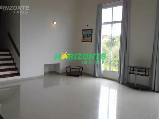 Casa com 1236m² 4 quartos e 4 banheiros, à venda ou para alugar, no bairro Parque Mirante Do Vale em Jacareí