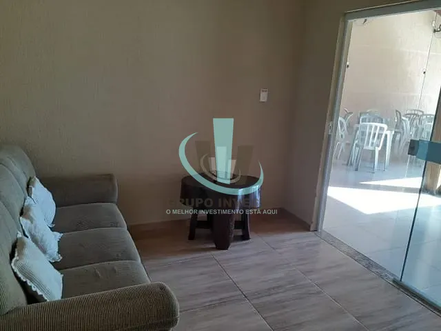 Casa com 250m² 1 quarto e 1 banheiro, à venda, no bairro RESIDENCIAL SANTA LUZIA em ARARAQUARA