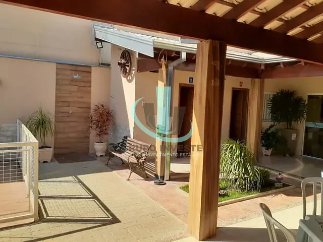 Casa com 250m² 1 quarto e 1 banheiro, à venda, no bairro RESIDENCIAL SANTA LUZIA em ARARAQUARA