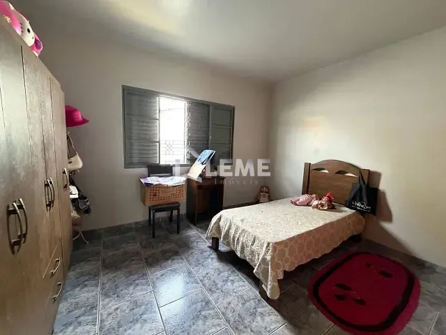 Casa 3 quartos e 1 banheiro, à venda, no bairro Jardim São Domingos em Mococa
