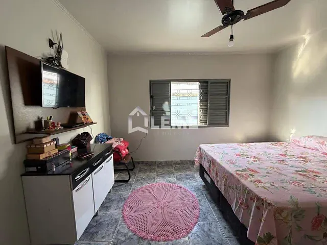 Casa 3 quartos e 1 banheiro, à venda, no bairro Jardim São Domingos em Mococa
