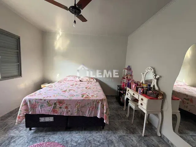 Casa 3 quartos e 1 banheiro, à venda, no bairro Jardim São Domingos em Mococa