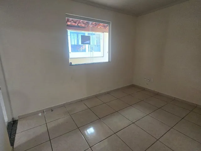Foto do Casa - Casa com 2 dormitórios para locação, por R$ 1.900,00/mês – Santa Terezinha - Lavras/MG | Burgarelli Imóveis