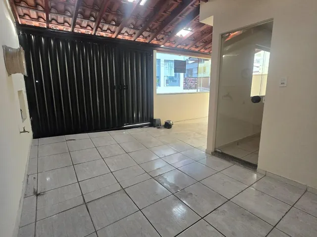 Foto do Casa - Casa com 2 dormitórios para locação, por R$ 1.900,00/mês – Santa Terezinha - Lavras/MG | Burgarelli Imóveis