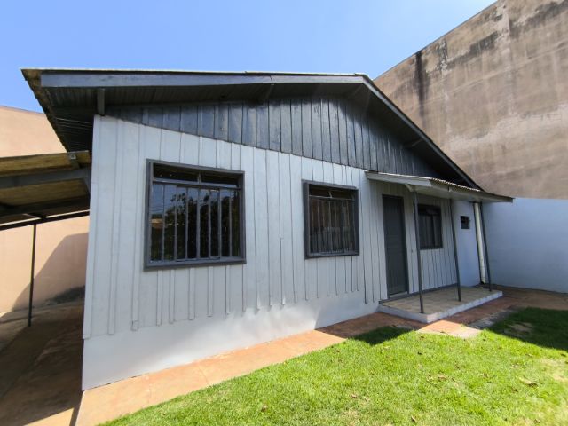 Foto do Casa - Casa para locação, Vila Nossa Senhora da Aparecida, Apucarana, PR | J. Mareze Imóveis Ltda