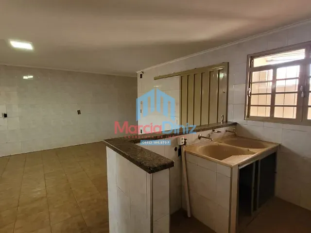 Casa 3 quartos e 2 banheiros, para alugar, no bairro Jardim Marajoara em Ituverava