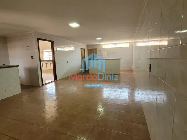 Casa 3 quartos e 2 banheiros, para alugar, no bairro Jardim Marajoara em Ituverava