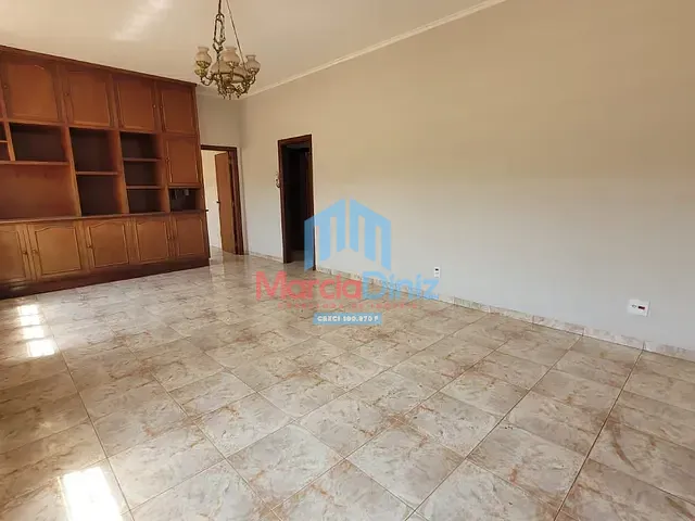 Casa 3 quartos e 2 banheiros, para alugar, no bairro Jardim Marajoara em Ituverava
