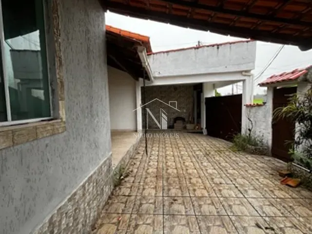 Casa 3 quartos e 2 banheiros, à venda, no bairro Flamengo em Maricá