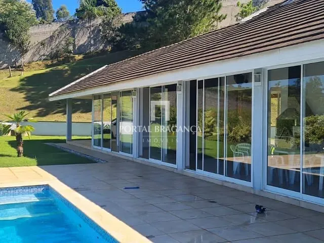 Casa com 4537m² 3 quartos e 3 banheiros, à venda, no bairro Condomínio Jardim das Palmeiras em Bragança Paulista