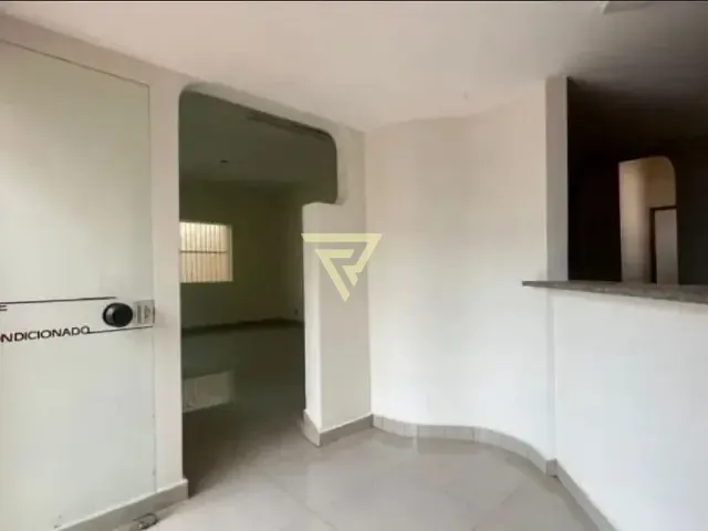 Casa com 242m² 4 quartos e 3 banheiros, à venda, no bairro Vila Seixas em Ribeirão Preto