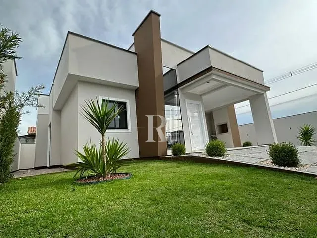 Casa com 252m² 3 quartos e 3 banheiros, à venda, no bairro Areias em Tijucas