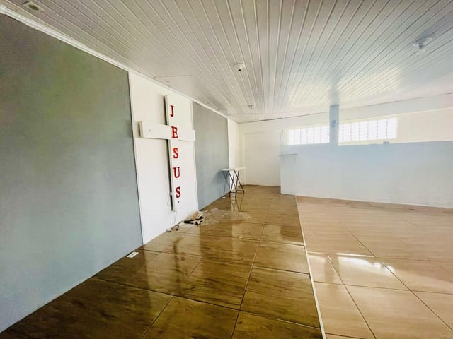 Casa 2 quartos e 1 banheiro, à venda, no bairro Nápoli em Ribeirão das Neves