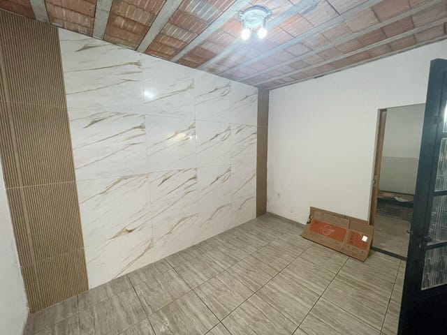 Casa 2 quartos e 1 banheiro, à venda, no bairro Nápoli em Ribeirão das Neves