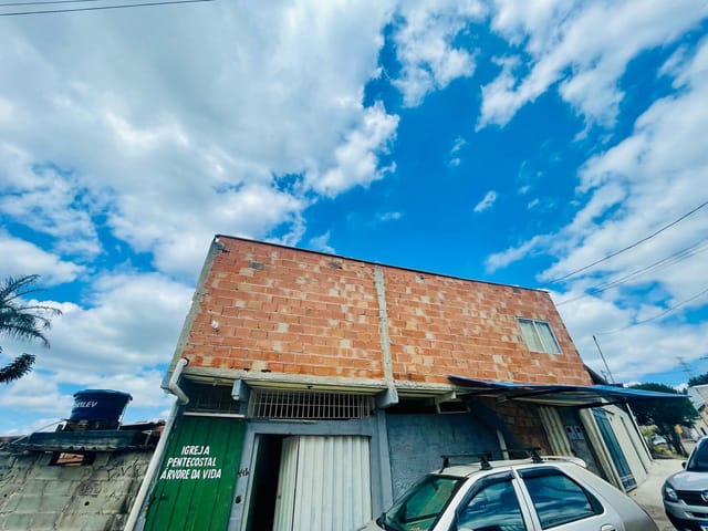 Casa 2 quartos e 1 banheiro, à venda, no bairro Nápoli em Ribeirão das Neves