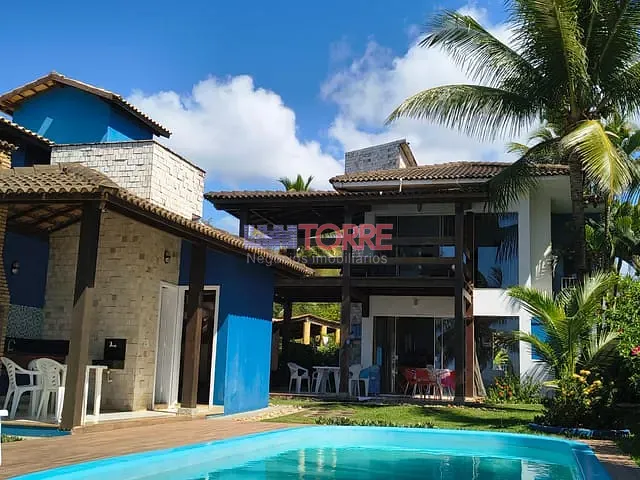 Casa com 379m² 3 quartos e 2 banheiros, à venda, no bairro Olivença em Ilhéus